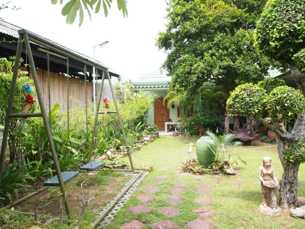 Baan Sala Lung Dam Bophut