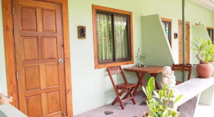 Hotel Baan Sala Lung Dam Bophut